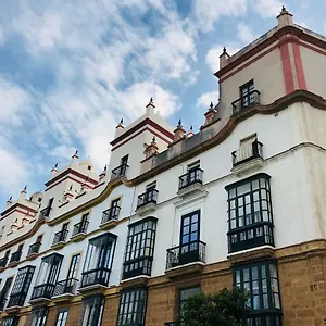 https://casa-de-las-cinco-torres.es-andalucia.com